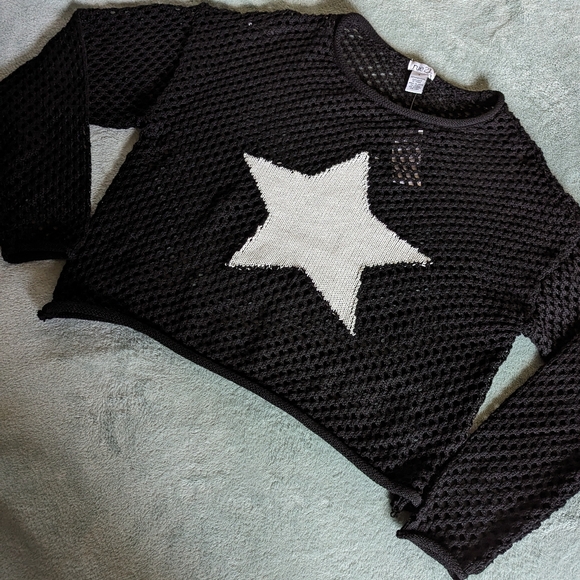 Rue21 Black Star Print Cropped Sweater 90s Vibe - Picture 1 of 7